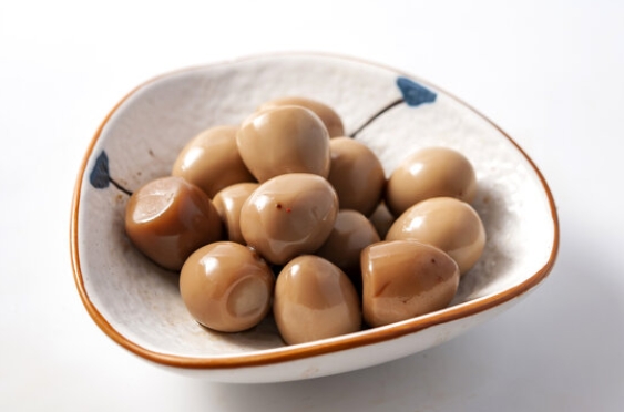 うずら卵醤油漬け